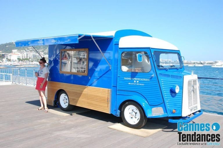 Mais pourquoi Grey Goose se balade dans une si petite camionette ?