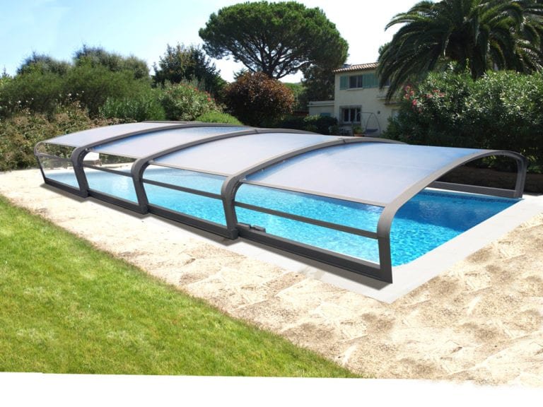 Quels sont les critères à prendre en compte avant de choisir son abri de piscine ?