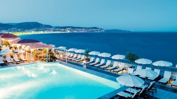 la-terrasse-hotel-radisson-blu-Rooftops Côte d’Azur cannes tendances Rooftops nice Rooftops cannes Rooftops monaco