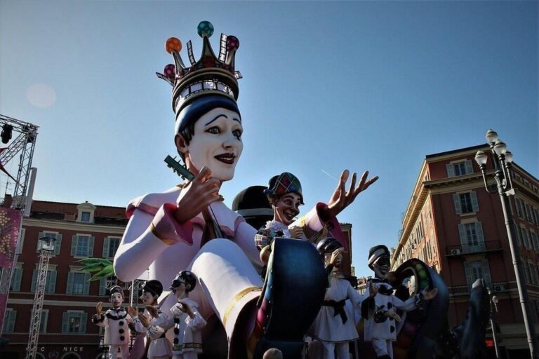 « Célébrations de la 150e édition du Carnaval de Nice »