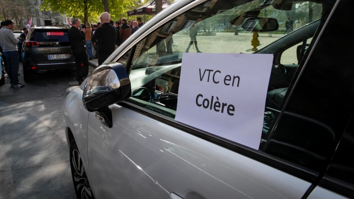 Les chauffeurs de VTC des Alpes-Maritimes et du Var suspendent leur appel à bloquer l’A8 ce samedi Les chauffeurs de VTC des Alpes-Maritimes et du Var suspendent leur appel à bloquer l’A8 ce samedi