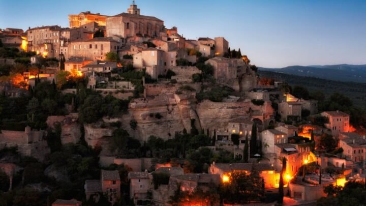 Explorez les richesses de Gordes, élu plus beau village du monde