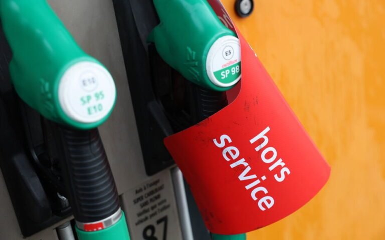 France
Pénurie de carburants : plusieurs départements du sud de la France en proie à des restrictions à la pompe