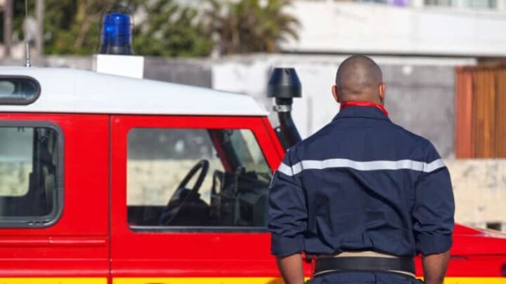 Dans quels cas les pompiers à Nice sont-ils placés sous protection policière lors de leurs interventions ?