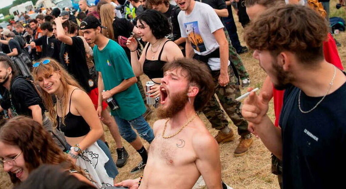 Hautes-Alpes : Une rave-party non déclarée rassemble près de 200 participants Hautes-Alpes : Une rave-party non déclarée rassemble près de 200 participants