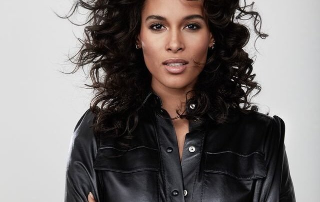 De la Var à Cannes: Cindy Bruna, le visage de la beauté en tant qu’égérie de renom