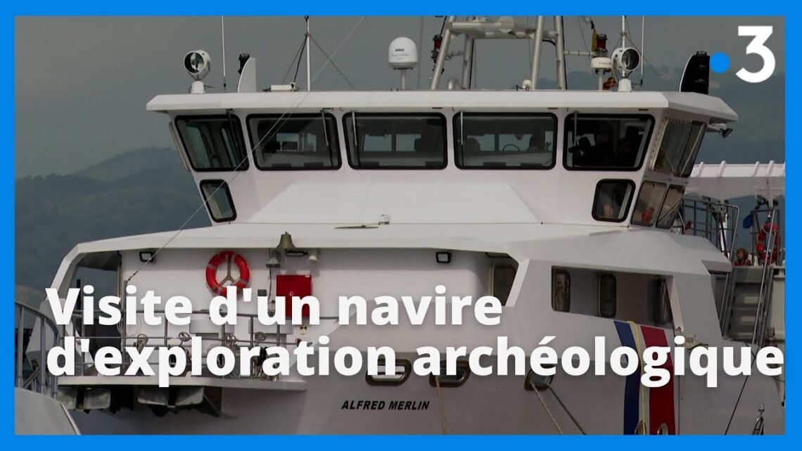 Exploration archéologique sous-marine à bord d’un navire de recherche Exploration archéologique sous-marine à bord d’un navire de recherche