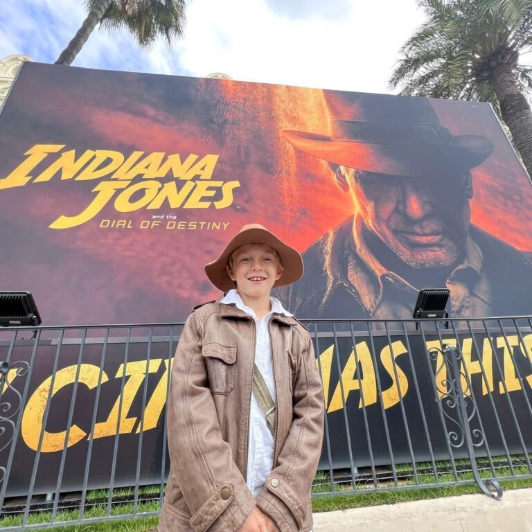 Rencontre de rêve à Cannes : Un jeune de 9 ans côtoie Harrison Ford