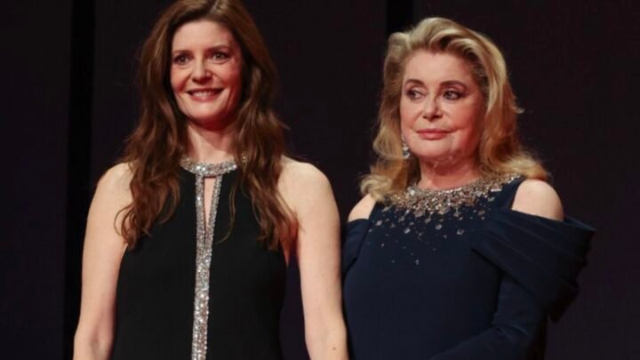 Titre modifié: Émotions intenses pour Chiara Mastroianni qui évoque ses parents au Festival de Cannes 2023