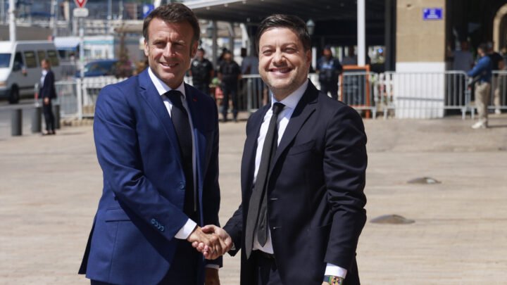 À Marseille, Emmanuel Macron vante un investissement « inédit » pour lutter contre