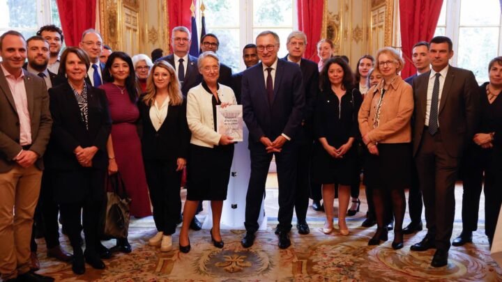 Le gouvernement accorde de nouvelles indemnités aux Harkis à Avignon et dans toute la France.