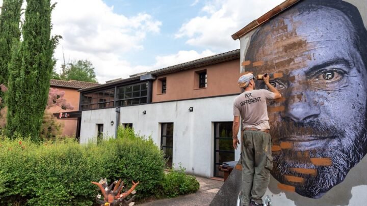 Var : des céramistes célèbrent leur art avec des portraits géants sur les murs de Salernes