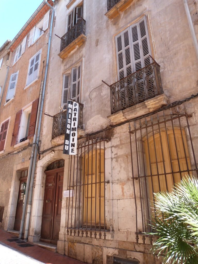 Découverte de la maison du patrimoine à Ollioules, dans le Var