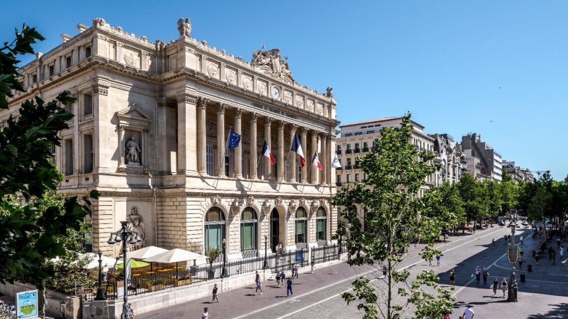 Découvrez les secrets du Palais de la Bourse à Marseille Découvrez les secrets du Palais de la Bourse à Marseille