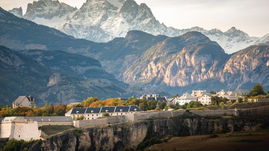 Exploration de Mont-Dauphin, un site classé au patrimoine mondial de l’Unesco Exploration de Mont-Dauphin, un site classé au patrimoine mondial de l’Unesco