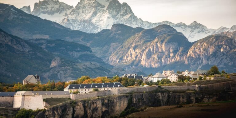 Exploration de Mont-Dauphin, un site classé au patrimoine mondial de l&rsquo;Unesco