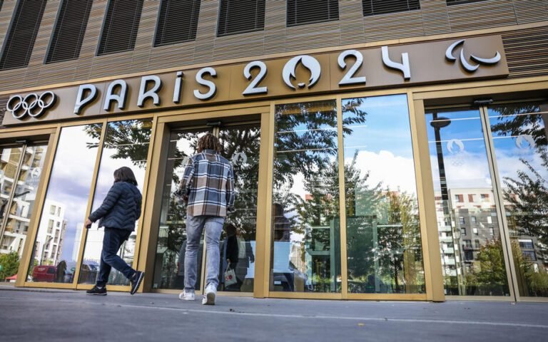 Investigation en cours : Accusations de favoritisme visant un haut responsable du comité d’organisation des JO 2024