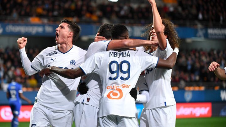 L’ADN Marseillais : Les couleurs qui forgent l’OM