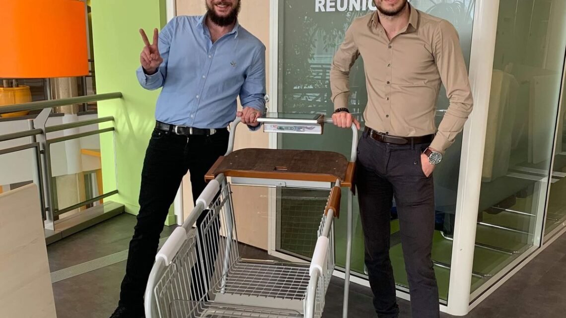 Le compagnon de courses intelligent d’Antibes : votre allié connecté pour un shopping en toute sécurité ! Le compagnon de courses intelligent d’Antibes : votre allié connecté pour un shopping en toute sécurité !