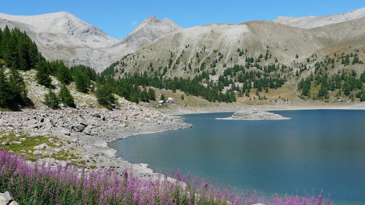 Les nombreux lacs des Alpes de Haute Provence sont un véritable succès