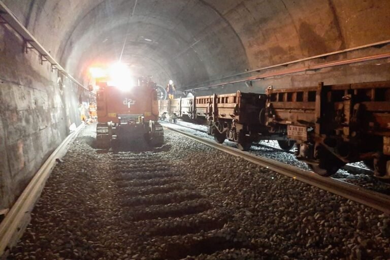 Réaménagement spectaculaire dans le tunnel ferroviaire de Monaco pour moderniser les voies