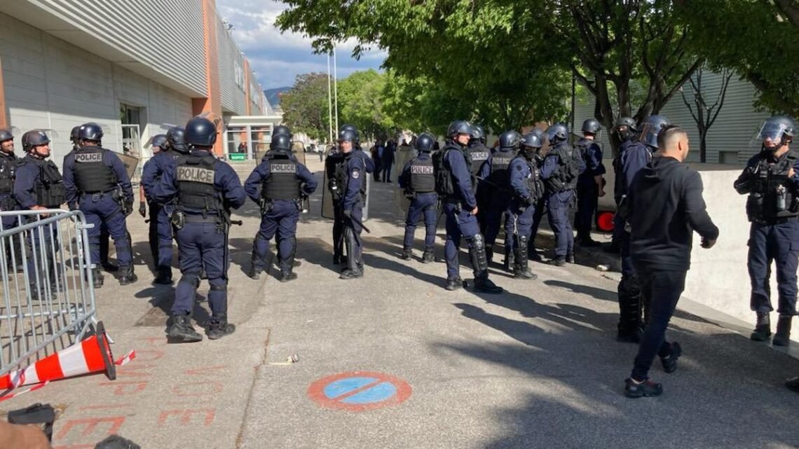 Affrontements entre turcs à Marseille lors du vote pour l’élection présidentielle turque Affrontements entre turcs à Marseille lors du vote pour l’élection présidentielle turque