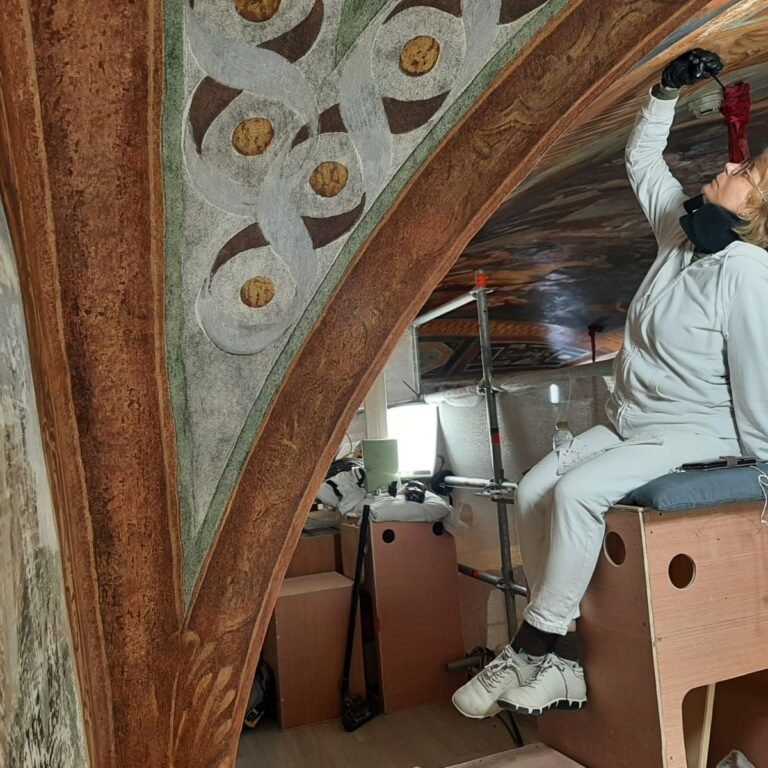 Explorez la remarquable restauration des fresques au sein du Palais de Monaco