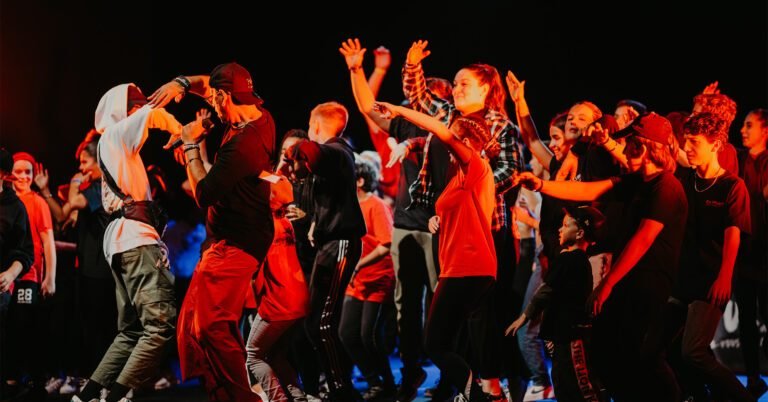 Fusion de styles : le hip-hop prend le devant de la scène au festival de danse à Aubagne