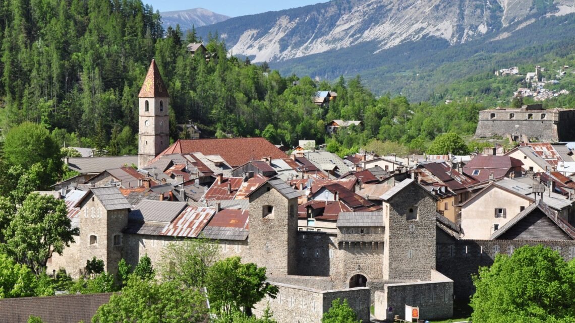 Le village de Colmars-les-Alpes s’illustre sur grand écran (04) Le village de Colmars-les-Alpes s’illustre sur grand écran (04)