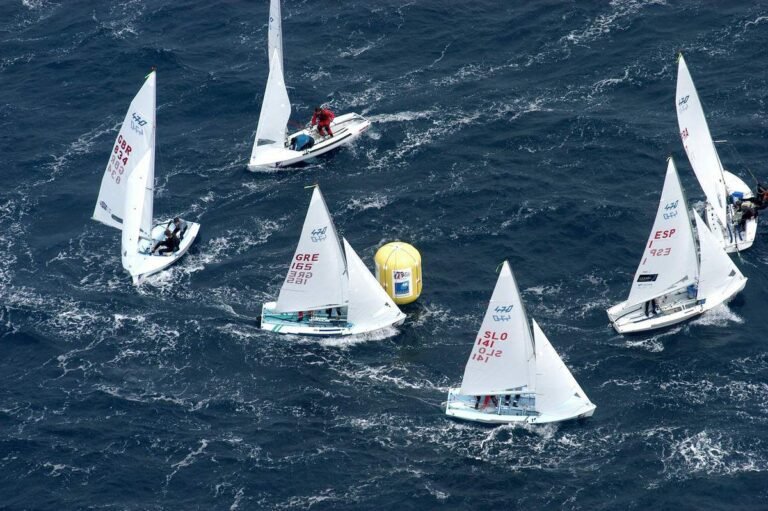 Semaine Olympique Française à Hyères : rencontre des meilleurs voileurs mondiaux