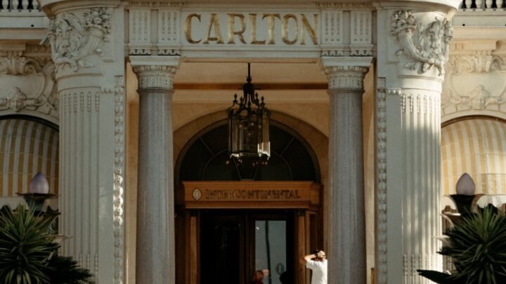 Dîner de charité au prestigieux hôtel Carlton de Cannes au profit des Restos du Cœur