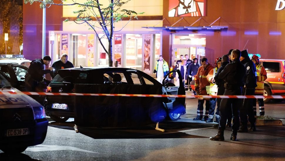 Drame mortel à Marseille : deux victimes abattues sur le parking d’un fast-food Drame mortel à Marseille : deux victimes abattues sur le parking d’un fast-food