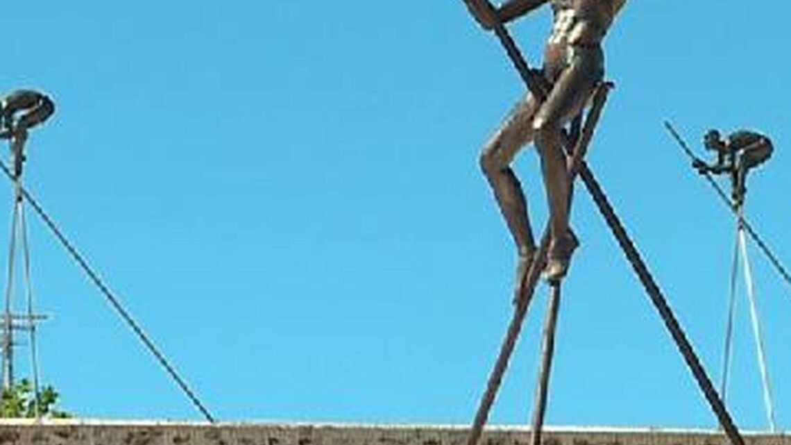 Le lycée professionnel d’Antibes: Un hommage sculpté au sculpteur controversé ? Le lycée professionnel d’Antibes: Un hommage sculpté au sculpteur controversé ?