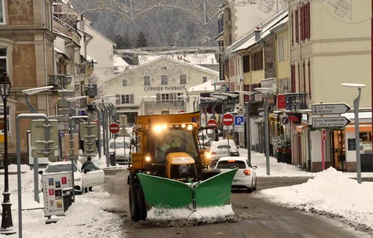 Neige : manteau blanc recouvrant le département