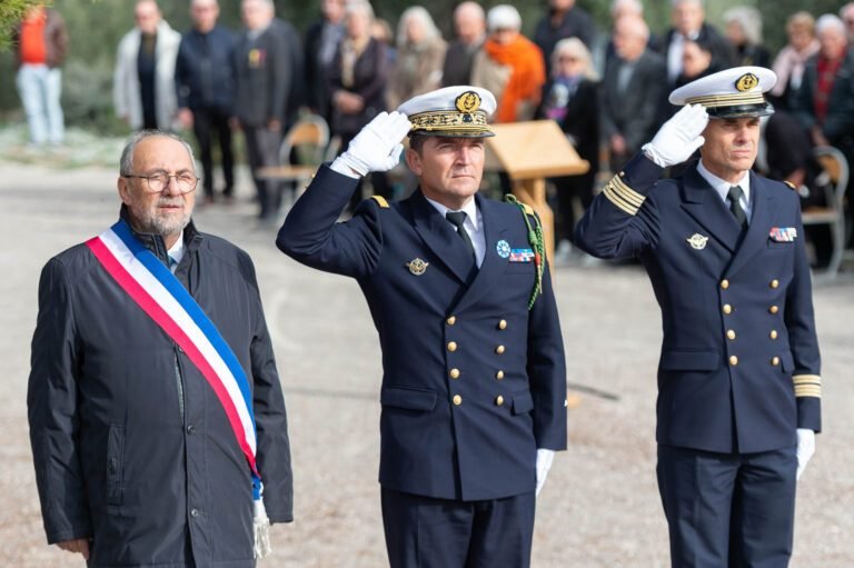 Hommage aux pilotes aériens disparus à Hyères