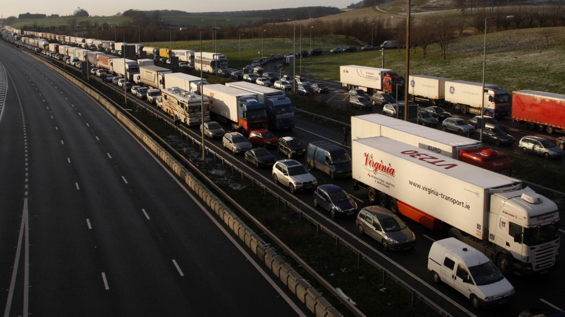 Impact d’un train de marchandises : les conséquences sur le trafic routier Impact d’un train de marchandises : les conséquences sur le trafic routier