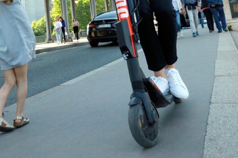 Un homme condamné à huit ans de prison pour homicide involontaire sur une femme en trottinette