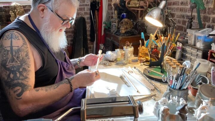 Artisan créateur de baguettes magiques uniques, basé dans le Var