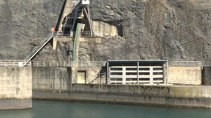 Réforme des retraites : la centrale hydroélectrique du lac de Serre-Ponçon complètement paralysée