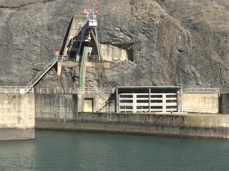Réforme des retraites : la centrale hydroélectrique du lac de Serre-Ponçon complètement paralysée