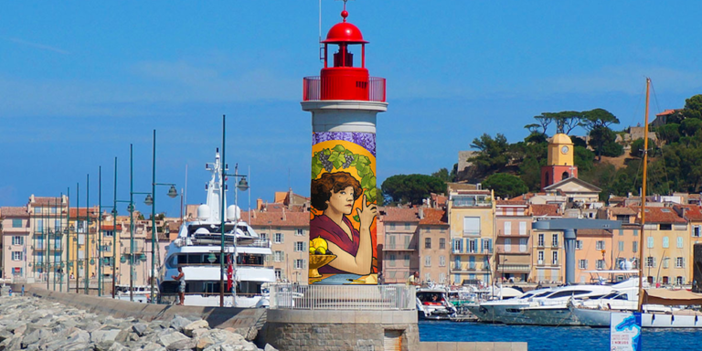 Street art illuminant le phare de Saint-Tropez à Urban Art Riviera