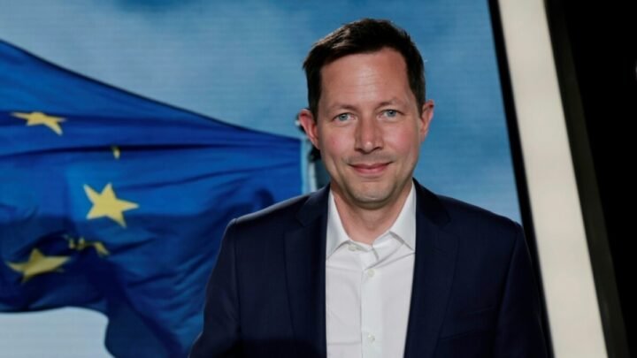 Campagne européenne 2024 : ultime rassemblement de François-Xavier Bellamy au Cannet