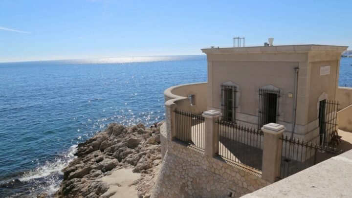 Fin annoncée pour le restaurant étoilé L’Épuisette à Marseille : conséquences de la Loi littoral