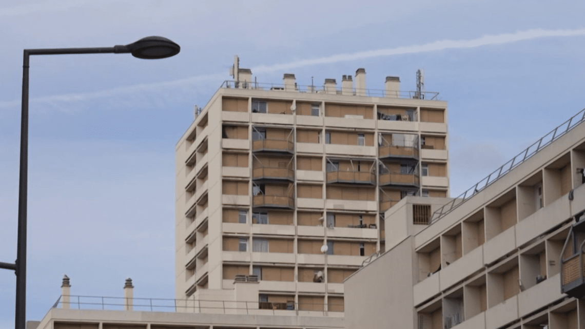 Un scandale policier à Marseille: un officier condamné pour trahison Un scandale policier à Marseille: un officier condamné pour trahison