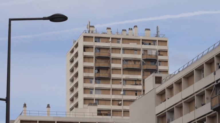 Un scandale policier à Marseille: un officier condamné pour trahison