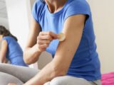 Cesser de fumer grâce à l'hypnose et à l'acupuncture : des alternatives efficaces