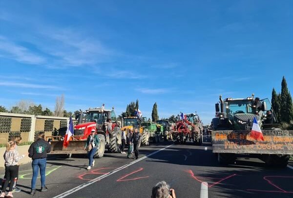 Mobilisation des agriculteurs en colère à Salon-de-Provence