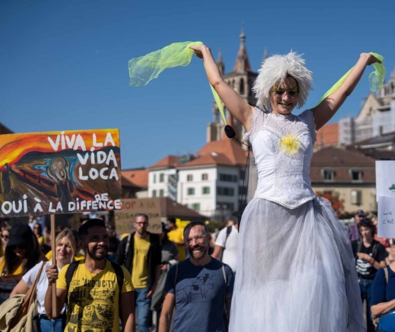 Appel pour un carnaval accessible et inclusif: Une pétition pour un événement gratuit et ouvert à tous