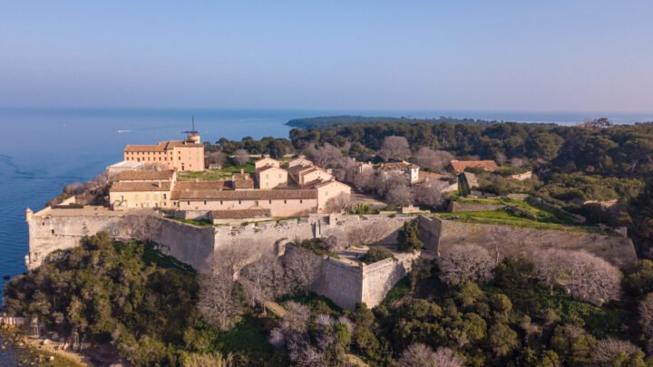 Le sauvetage du fort de l’île Sainte-Marguerite : un patrimoine préservé