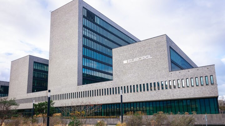 Les coulisses des arrestations et des saisies dans le quartier niçois